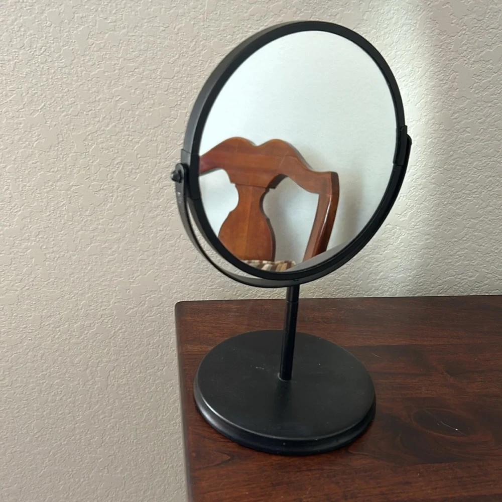 Better Homes & Gardens Magnifying Mirror